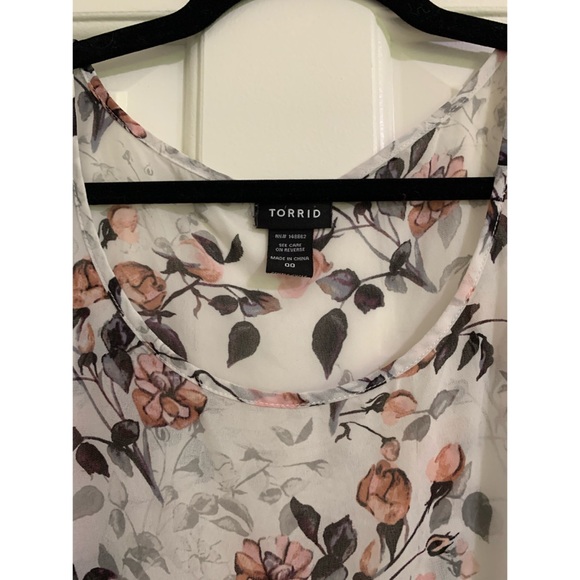 Torrid Hi Lo Floral Ruffle Sheer Tank Top 00 - Picture 3 of 8